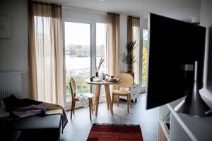 Möblierte Komfort XL-Apartments im "Main Atrium" auf der Hafeninsel