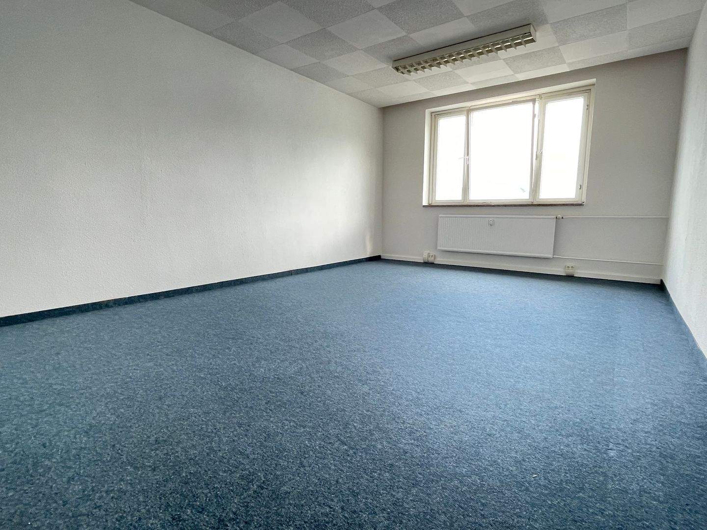 ++ Günstige Bürofläche ++ in Niederwiesa Nähe Chemnitz / Flöha / Frankenberg anzumieten!