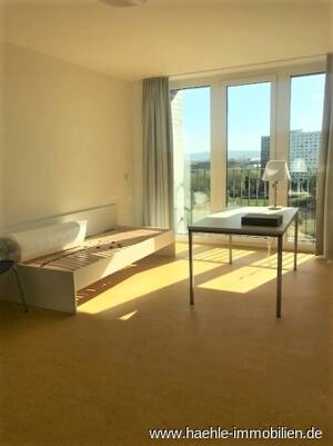 Blick übers Elbtal - für Studenten - Doktoranden - möblierte 3er WG Wohnung -frei ab 01.09.2026