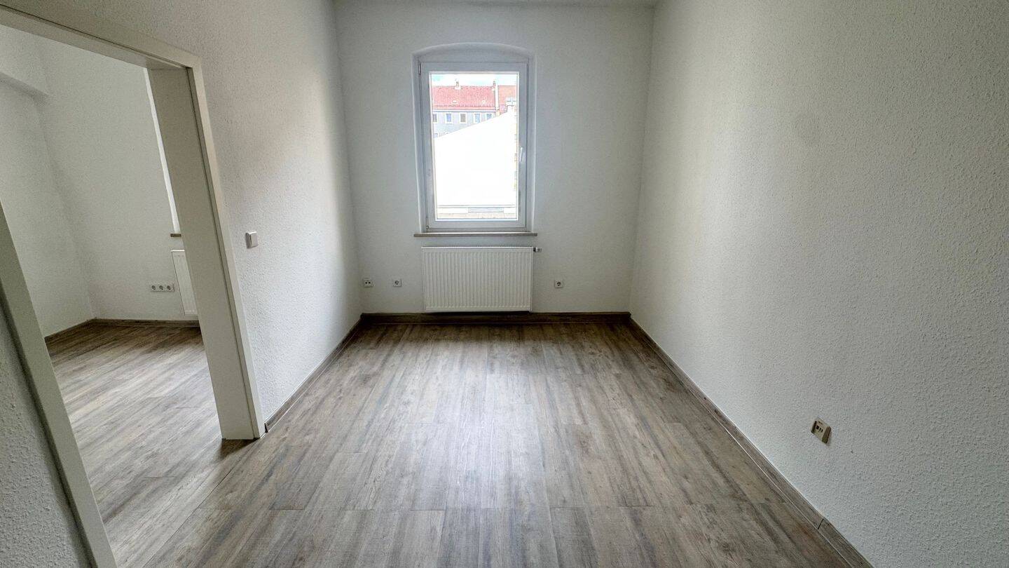 Sehr gepflegte und moderne 1 1/2 Zimmer-Wohnung in ruhiger zentraler Lage – Nürnberg – Vorschaubild 4