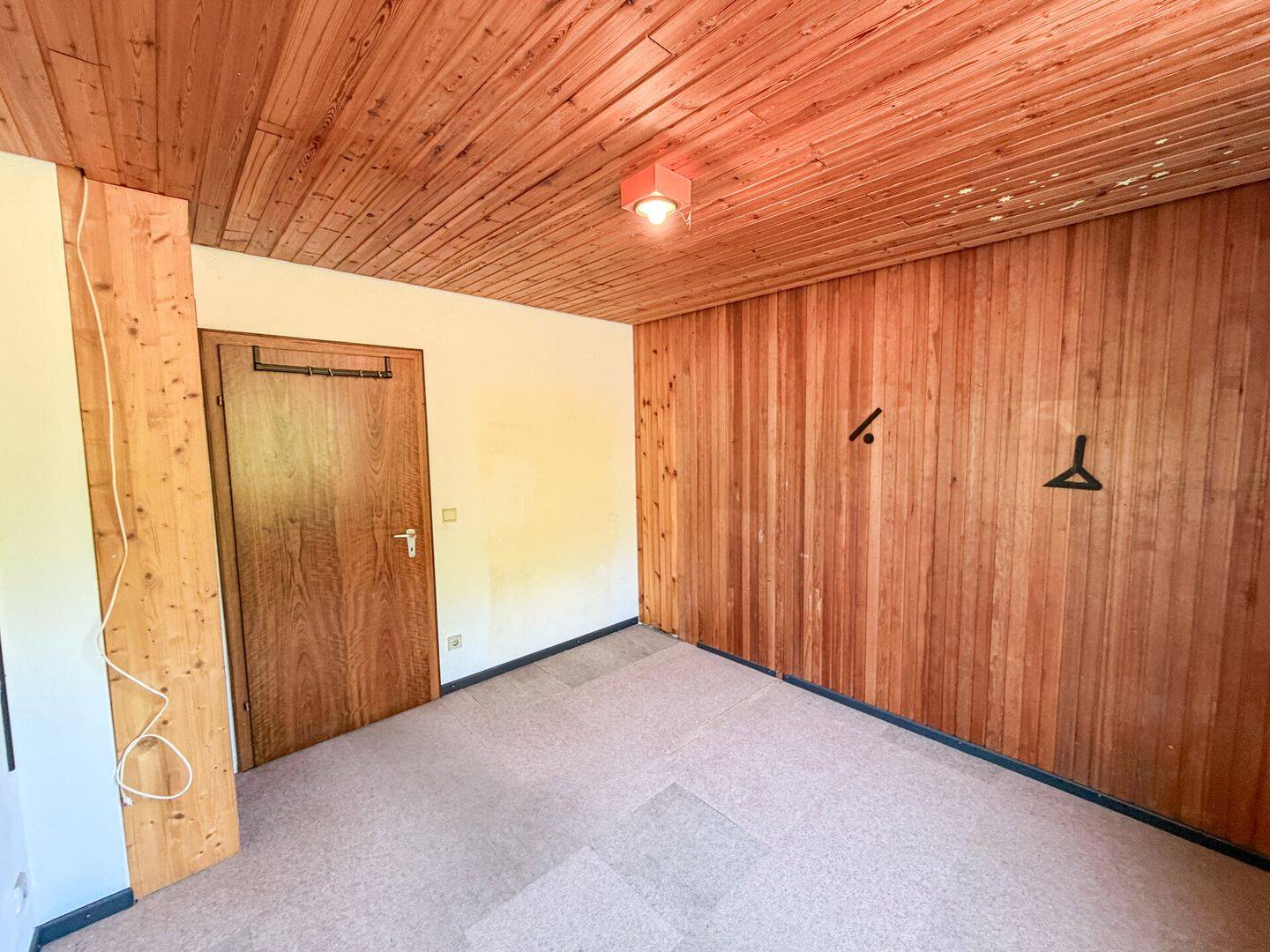 Freistehender Bungalow in Übach mit Vollkeller, Garage, Terrasse und Garten am Sackgassenende – Übach-Palenberg – Vorschaubild 9