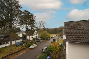 Möblierte Dachgeschosswohnung in schöner ruhiger Waldrandlage in Refrath – 51467 Bergisch Gladbach – Vorschaubild 9