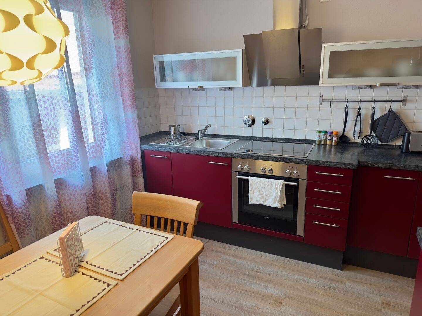 Voll möblierte 1,5-Zimmer-Wohnung mit WLAN in St. Johannis – Nürnberg – Vorschaubild 3