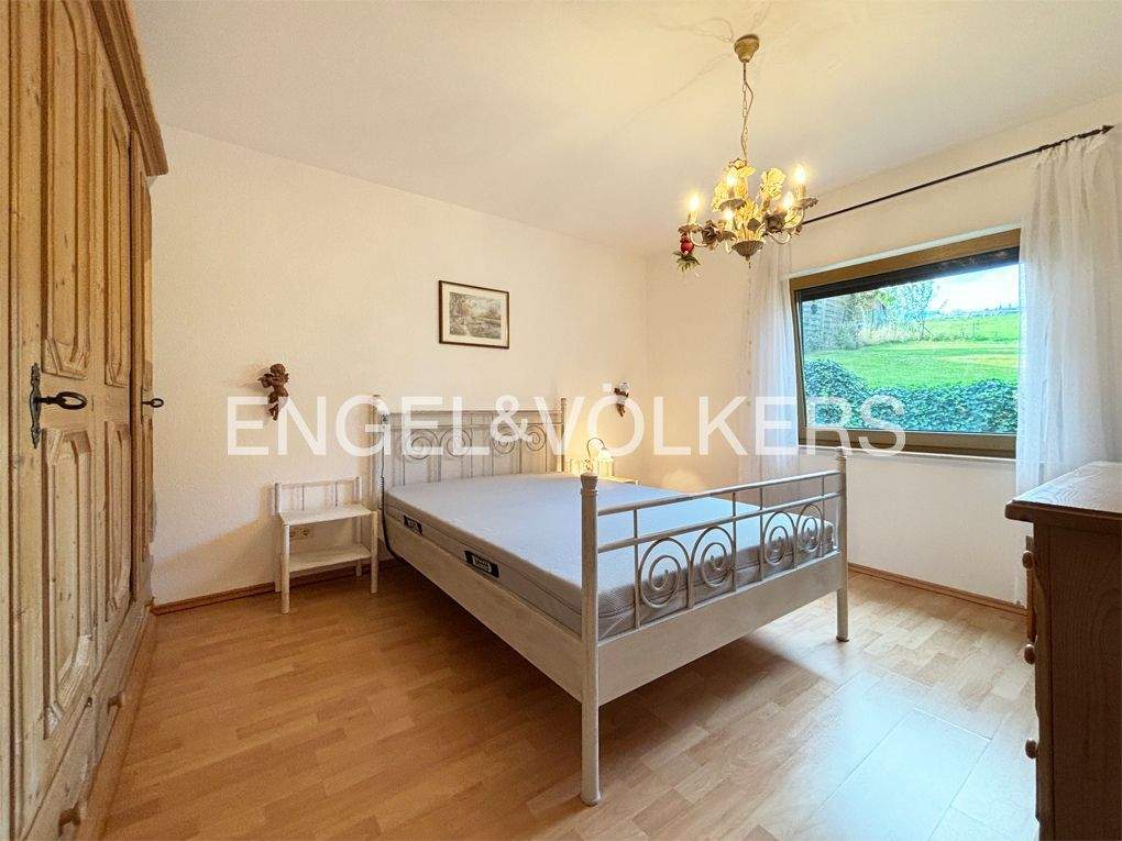 Solides Zweifamilienhaus in ländlicher Lage – Stebach – Vorschaubild 5