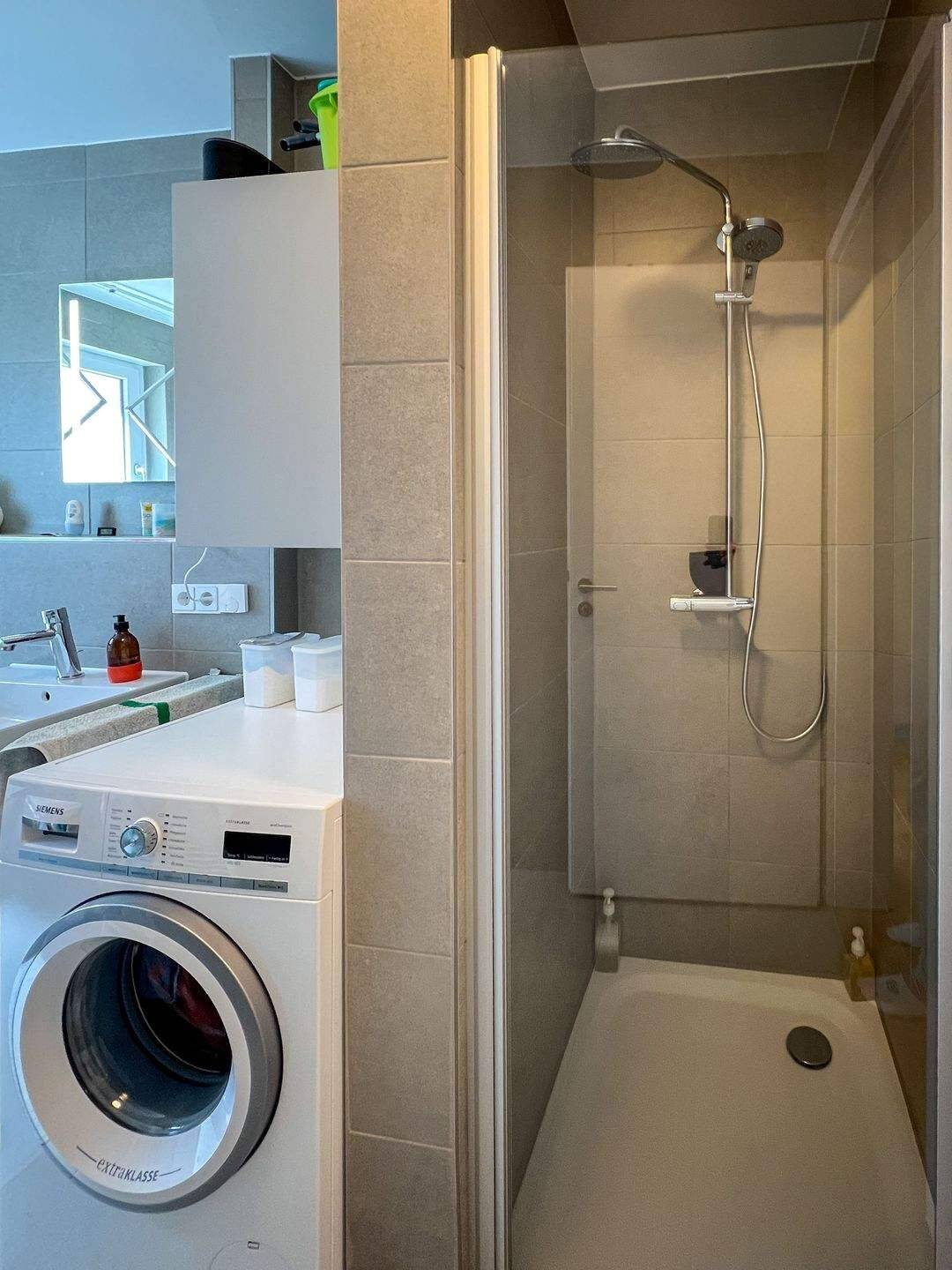 Bezugsfreie 3-Zimmer-Wohnung mit Terrasse und Tiefgaragenstellplatz – München – Vorschaubild 8