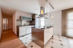Mitten in der Altstadt - großzügige 3-Zimmer-Wohnung mit Balkon & Stellplatz – 90403 Nürnberg – Vorschaubild 7