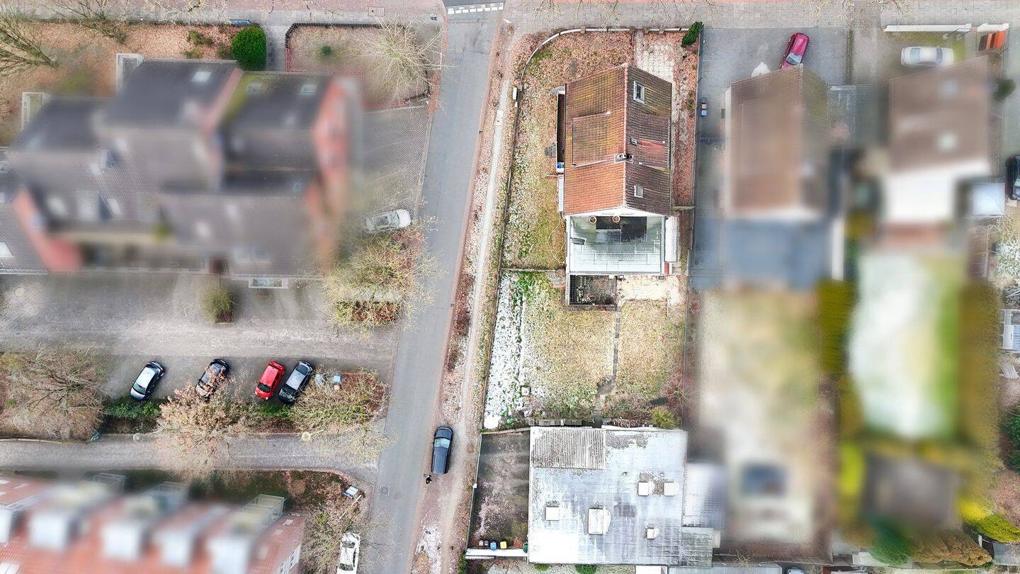Großzügiges, modernes EFH mit Vollkeller und großer Garage/Werkstatt in gefragter Lage von Bremen-Osterholz – Bremen – Vorschaubild 3