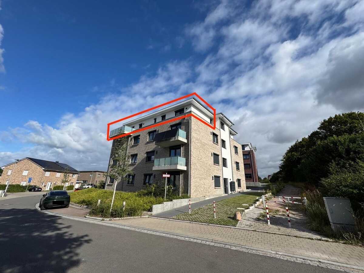Helle, moderne Wohnung mit Dachterrasse in zentraler Lage zu mieten – 23843 Bad Oldesloe – Bild 1 von 4