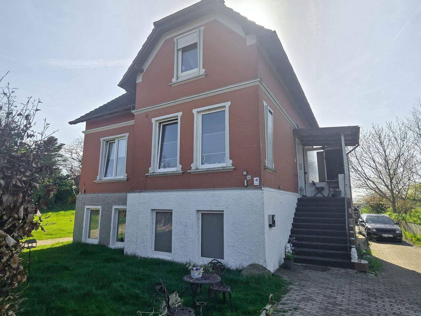 Charmante Altbauvilla mit separatem Baugrundstück