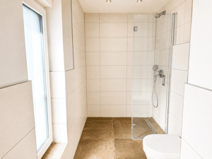 Erstbezug nach Sanierung: Großzügige 3-Zimmer-Wohnung mit Terrasse, Einbauküche Garage & Stellplatz – 44892 Bochum – Vorschaubild 3