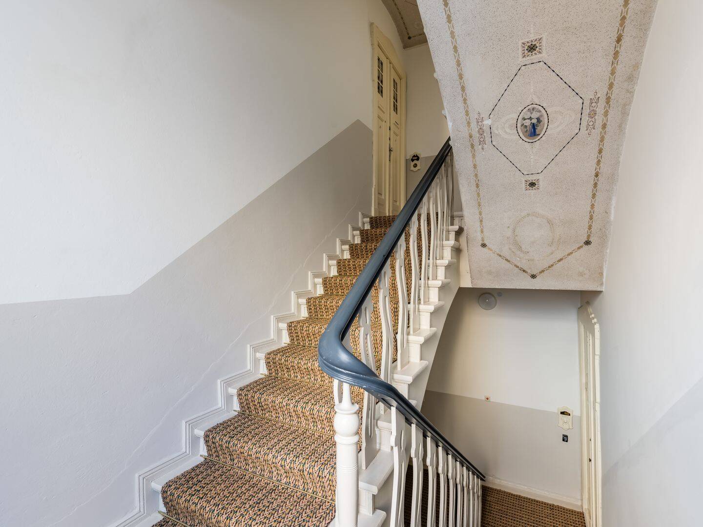 Berlin-Wilmersdorf: Vermietete 3,5-Zimmer-Altbauwohnung im Gründerzeitensemble mit Balkon – Berlin – Vorschaubild 4