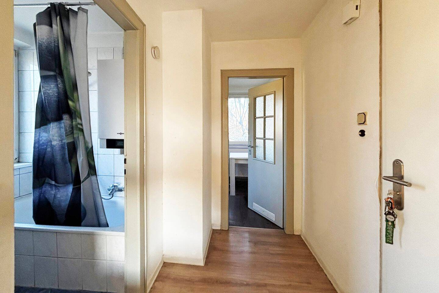 Ca. 4,72 % Rendite! Trier-Süd: ab Juli vermietete 1-ZKB-Whg - ETW mit ca. 42 m² Wohnfläche im 2. OG – Trier – Vorschaubild 4