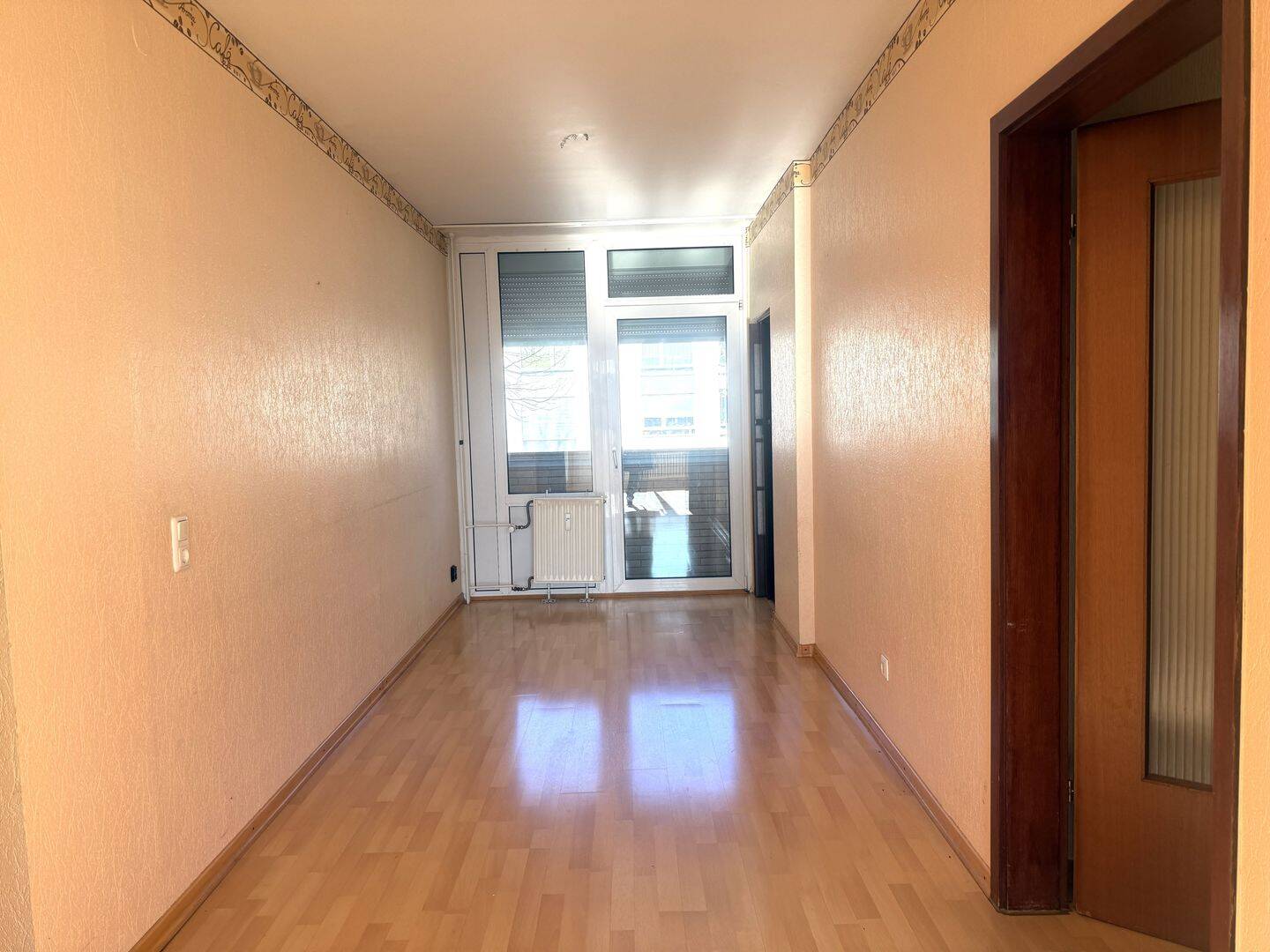 3-Zimmer-Wohnung II Nähe S-Bahn II Süd-Loggia II TG-Stellplatz II ab Sofort Bezugsfrei – Frechen – Vorschaubild 6