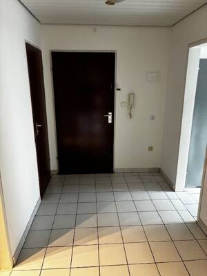 Kompakte 3-Zimmer-Wohnung mit großem Balkon – 70378 Stuttgart – Vorschaubild 2