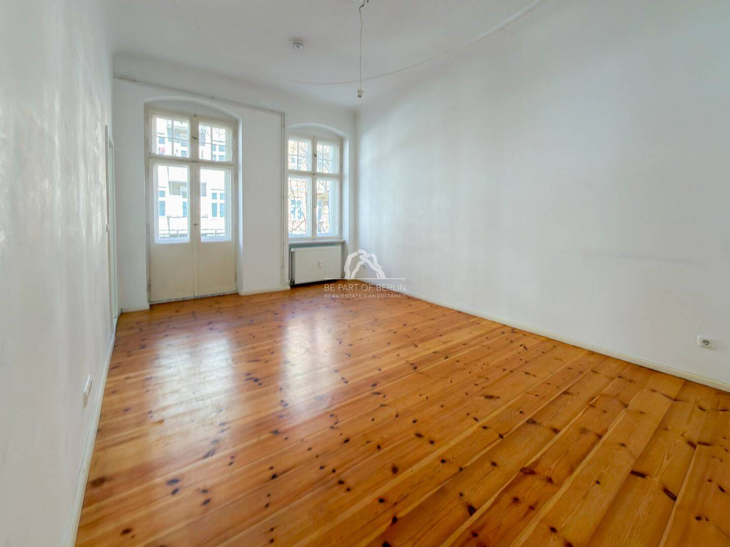 PROVISIONSFREI: TOP-ZUSTAND! 1 ZIMMER ALTBAUWOHNUNG IM SCHILLERKIEZ!