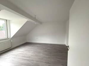 Dachgeschoss mit 2,5 Zimmern, Garten & Keller in Gelsenkirchen-Am Maibusch – 45883 Gelsenkirchen – Vorschaubild 8