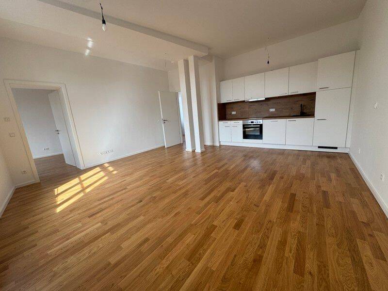 Lust auf Veränderung: 2-Zimmer-Wohnung im Erstbezug mit EBK und Terrasse