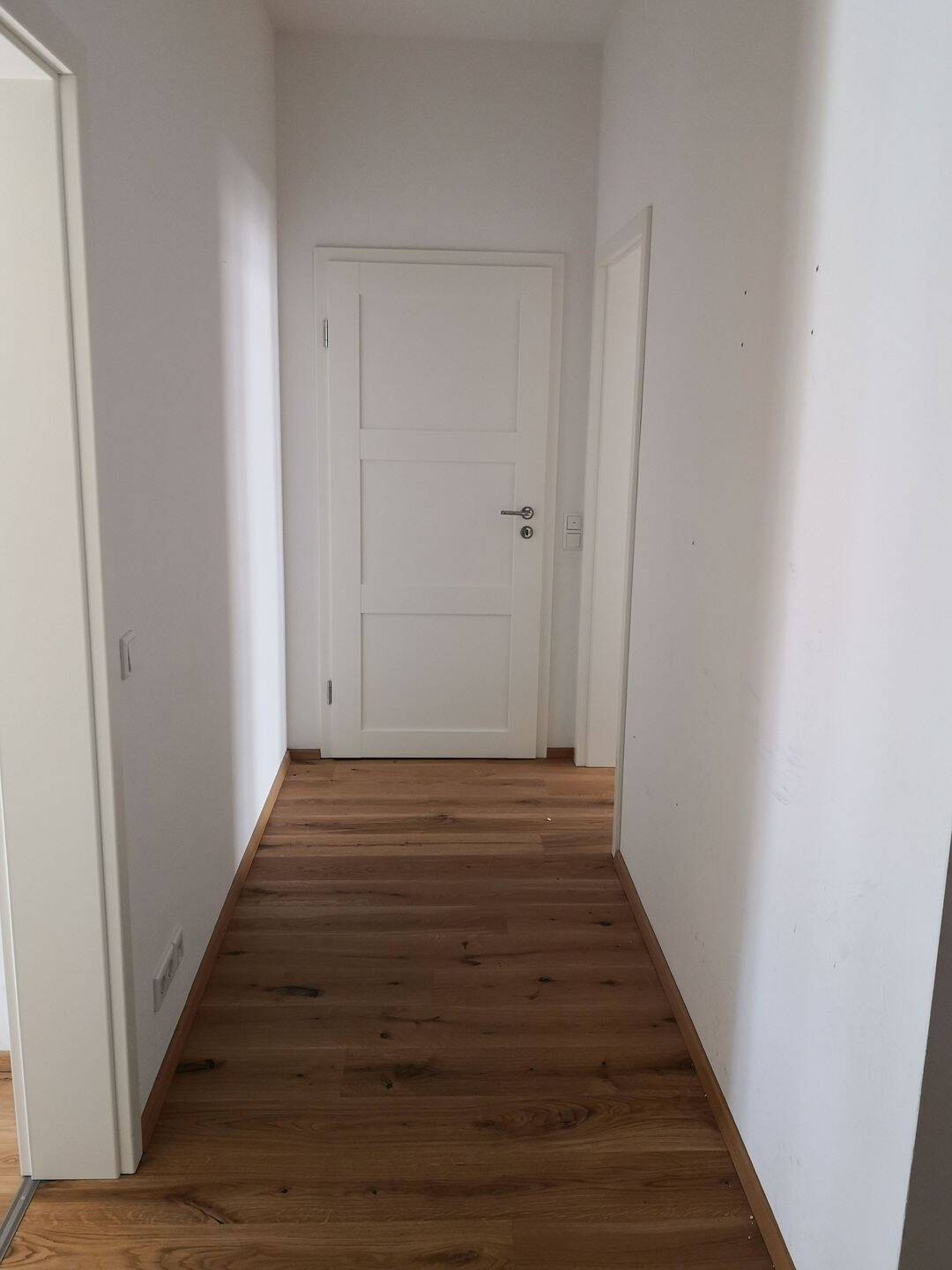 3 Zimmerwohnung mit Balkon, neu saniertes Altbaujuwel – Nürnberg – Vorschaubild 4