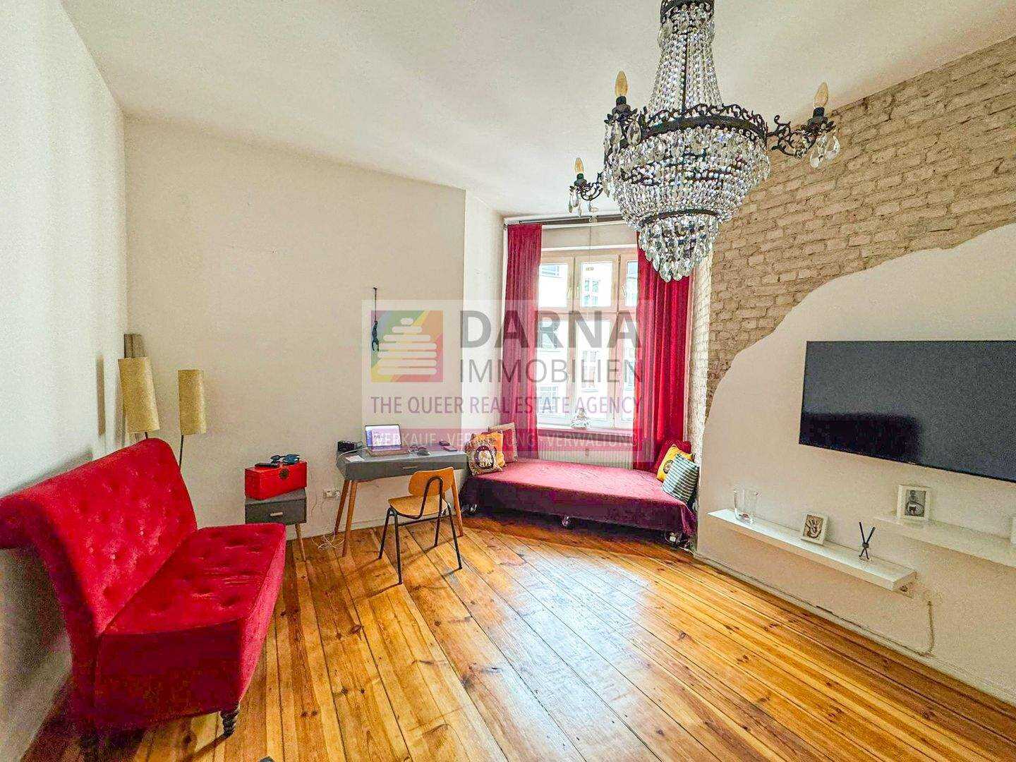 Charmante 2-Zimmer-Altbauwohnung mit EBK in zentraler Lage im Kreuzberger Kiez – Berlin – Bild 1 von 9