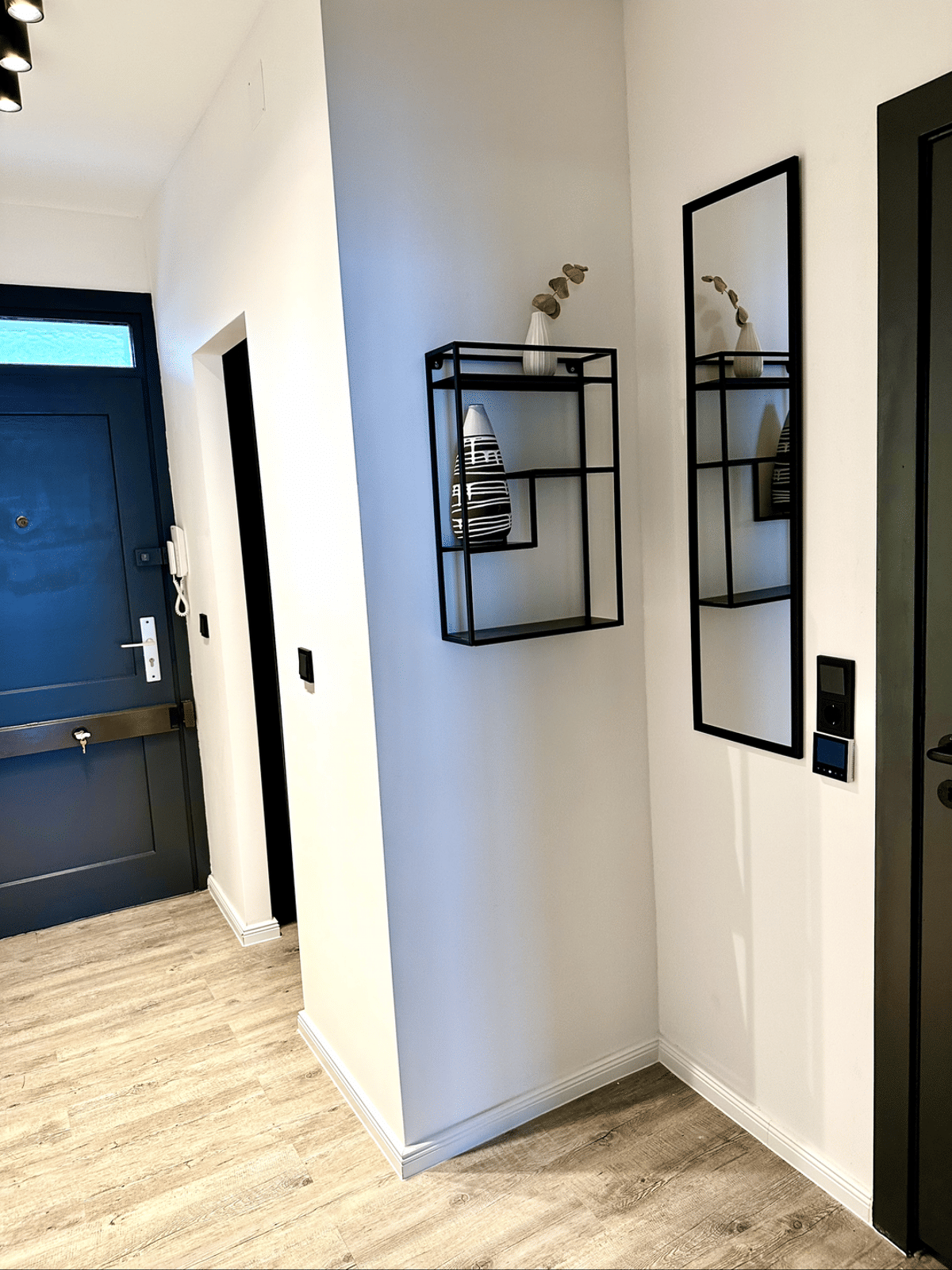 FÜR GEHOBENE ANSPRÜCHE: Moderne, neu kernsanierte 2 Zimmer Eigentumswohnung in sehr begehrter Toplage (Alsternähe) von Hamburg Uhlenhorst/Winterhude – 22085 Hamburg – Bild 1 von 9