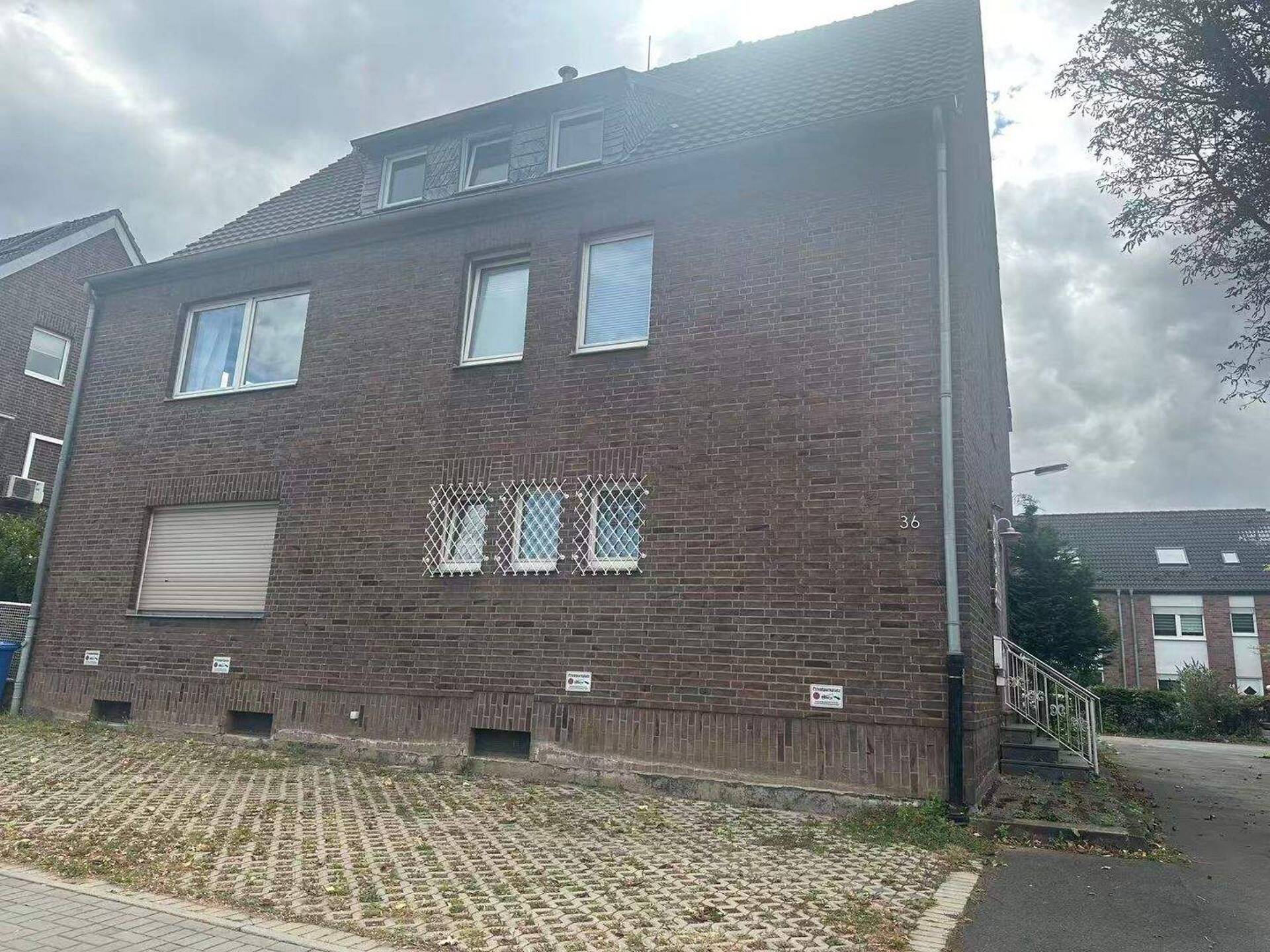 Haus in 41464 Neuss mit 299 m² kaufen