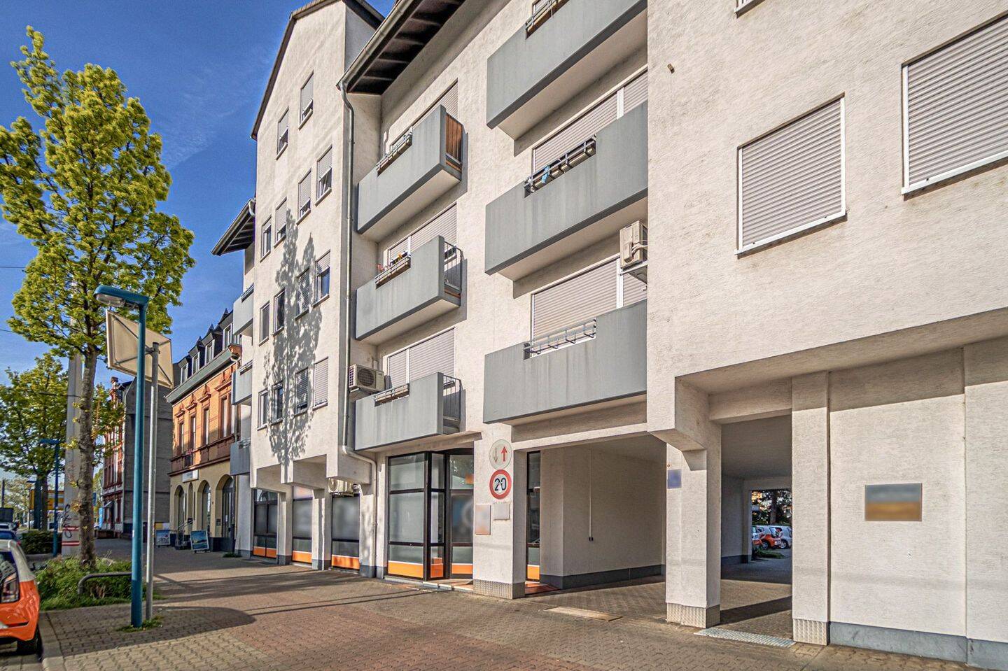 Perfekte 3-Zimmer-Dachgeschosswohnung mit Außenstellplatz - ideal für Eigennutzer und Kapitalanleger