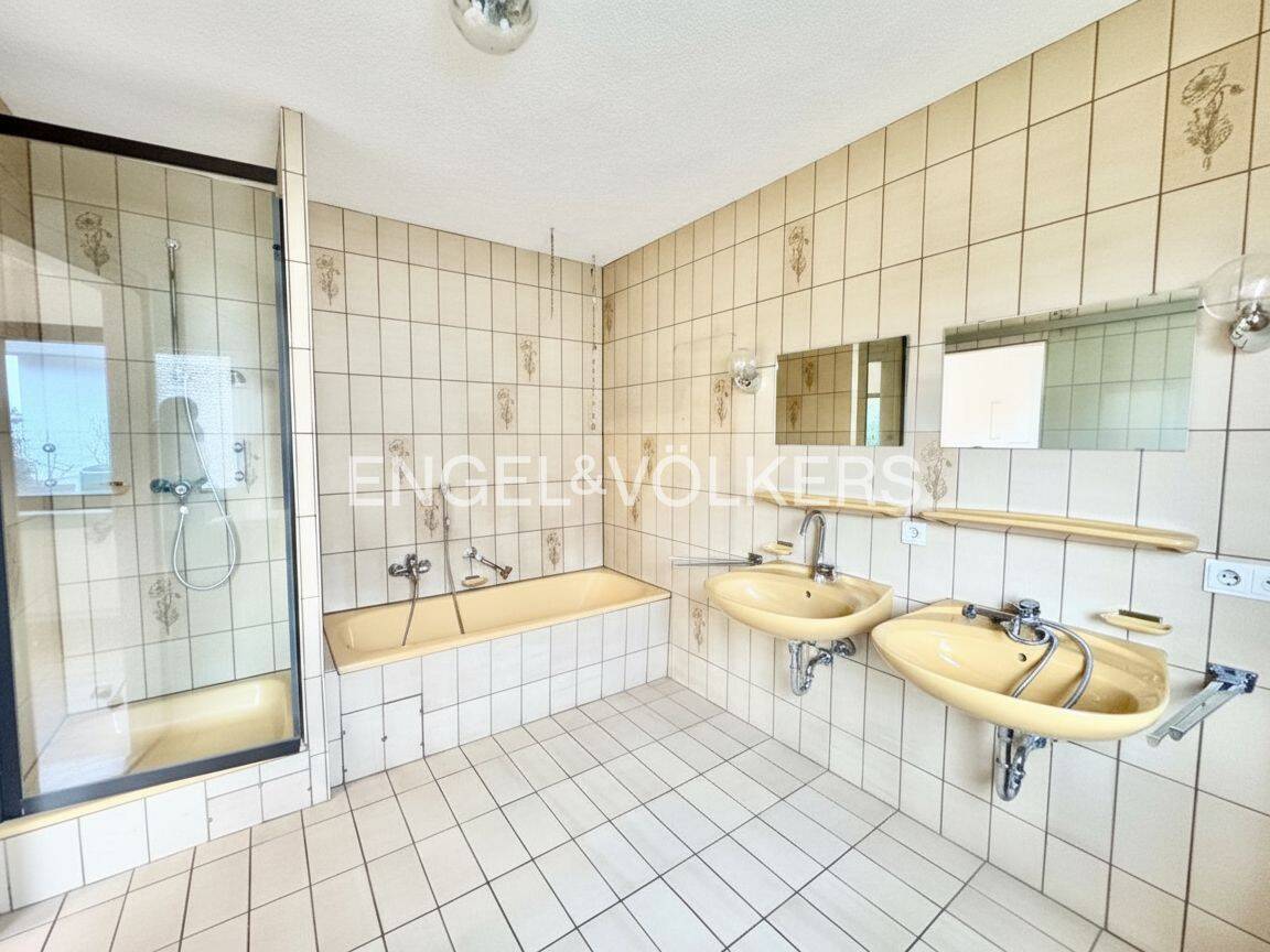 Attraktives Einfamilienhaus mit Photovoltaikanlage in naturnaher Lage – Maxhütte-Haidhof – Vorschaubild 7