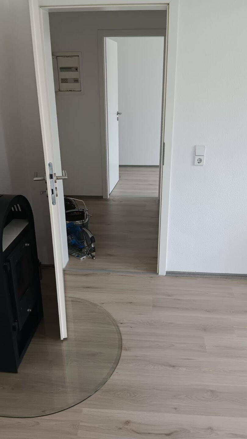 hübsche 2-Raumwohnung mit Wohnküche, Kaminofen und EBK – Erfurt – Vorschaubild 6