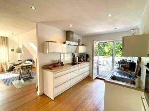 Wunderschöne Maisonette-Wohnung mit viel Raum und sonnigem Balkon – 22453 Hamburg – Vorschaubild 3