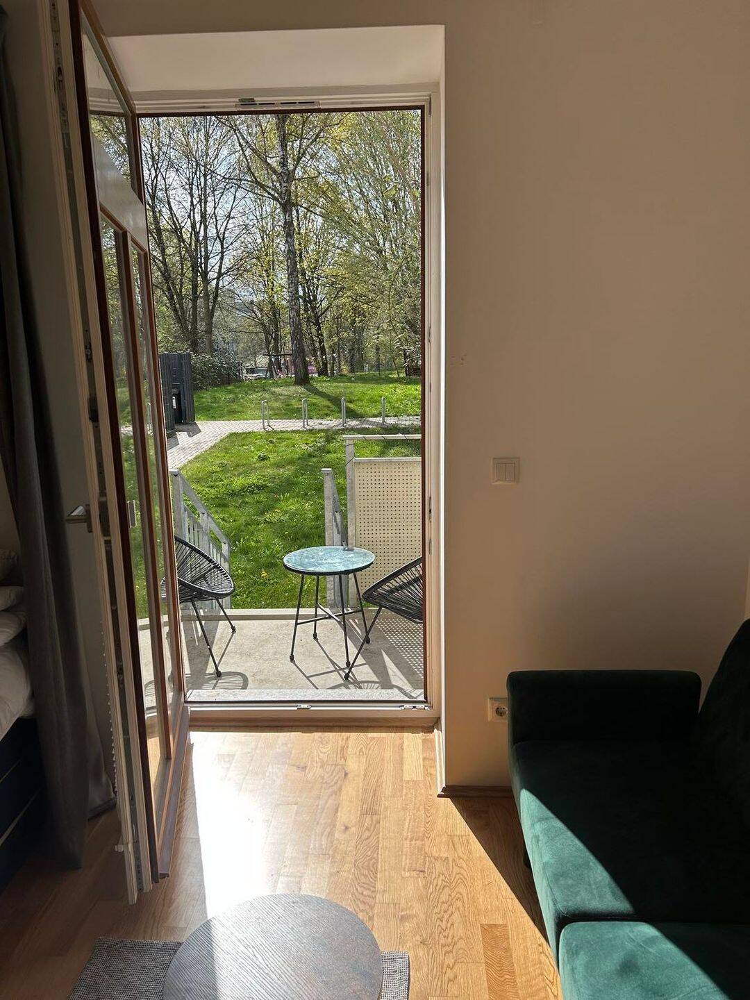 modernes Single-Appartment mit Fußbodenheizung und Terrasse im Schloßviertel