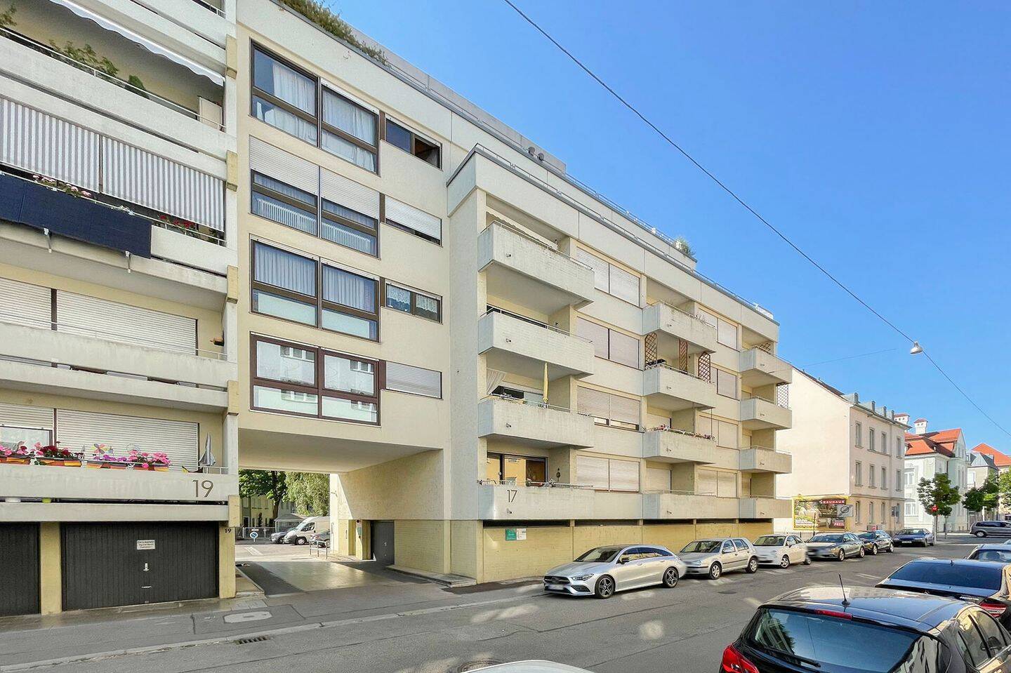 Gut vermietetes Apartment = Solide Kapitalanlage im Zentrum – Neu-Ulm – Vorschaubild 2