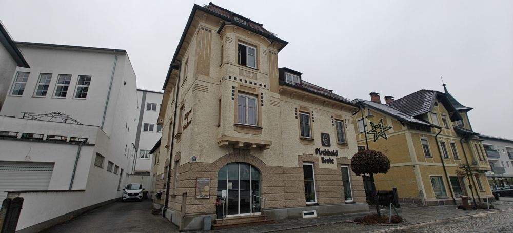 3 Wohnungen und eine große Gewerbeeinheit mit Laden in sehr zentraler Lage - 751 – Simbach am Inn – Vorschaubild 2