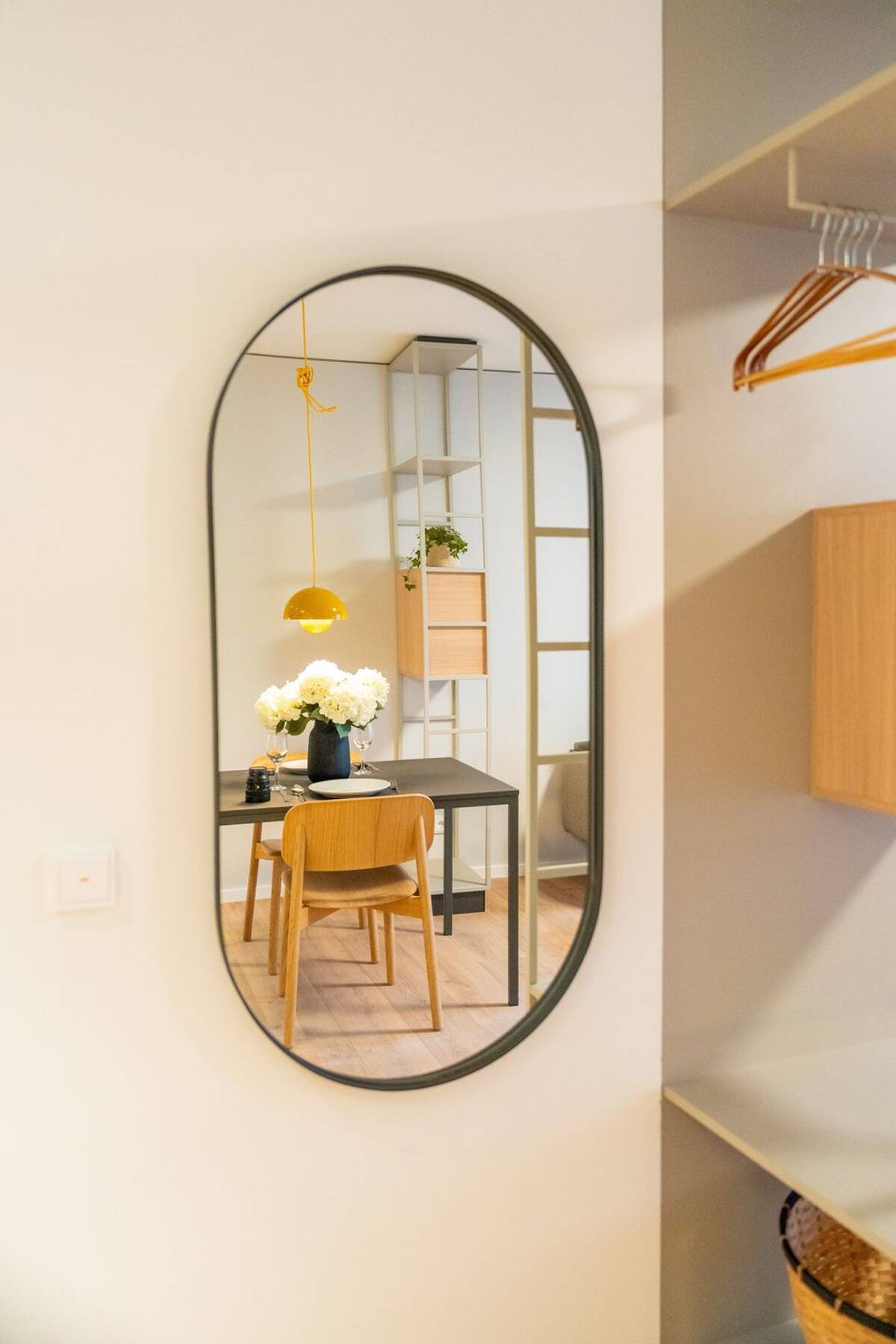 Topmodernes und vollmöbliertes Studioapartment im Neubau-Erstbezug – 70372 Stuttgart – Bild 1 von 9