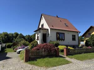 Traumhaftes Einfamilienhaus mit großem Grundstück in Glauchau – 8371 Glauchau – Vorschaubild 2