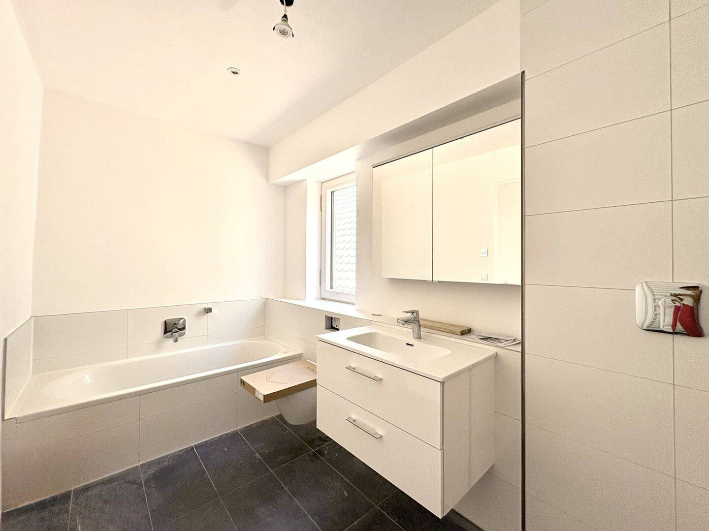 Erstbezug 3-Zimmer-Maisonette-Highlight mit EBK und Loggia in der Altstadt – Ingolstadt – Vorschaubild 8