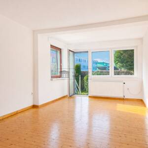 Gepflegtes Mehrfamilienhaus mit Garten, Loggia und Balkon in Bremen – 28201 Bremen – Vorschaubild 1