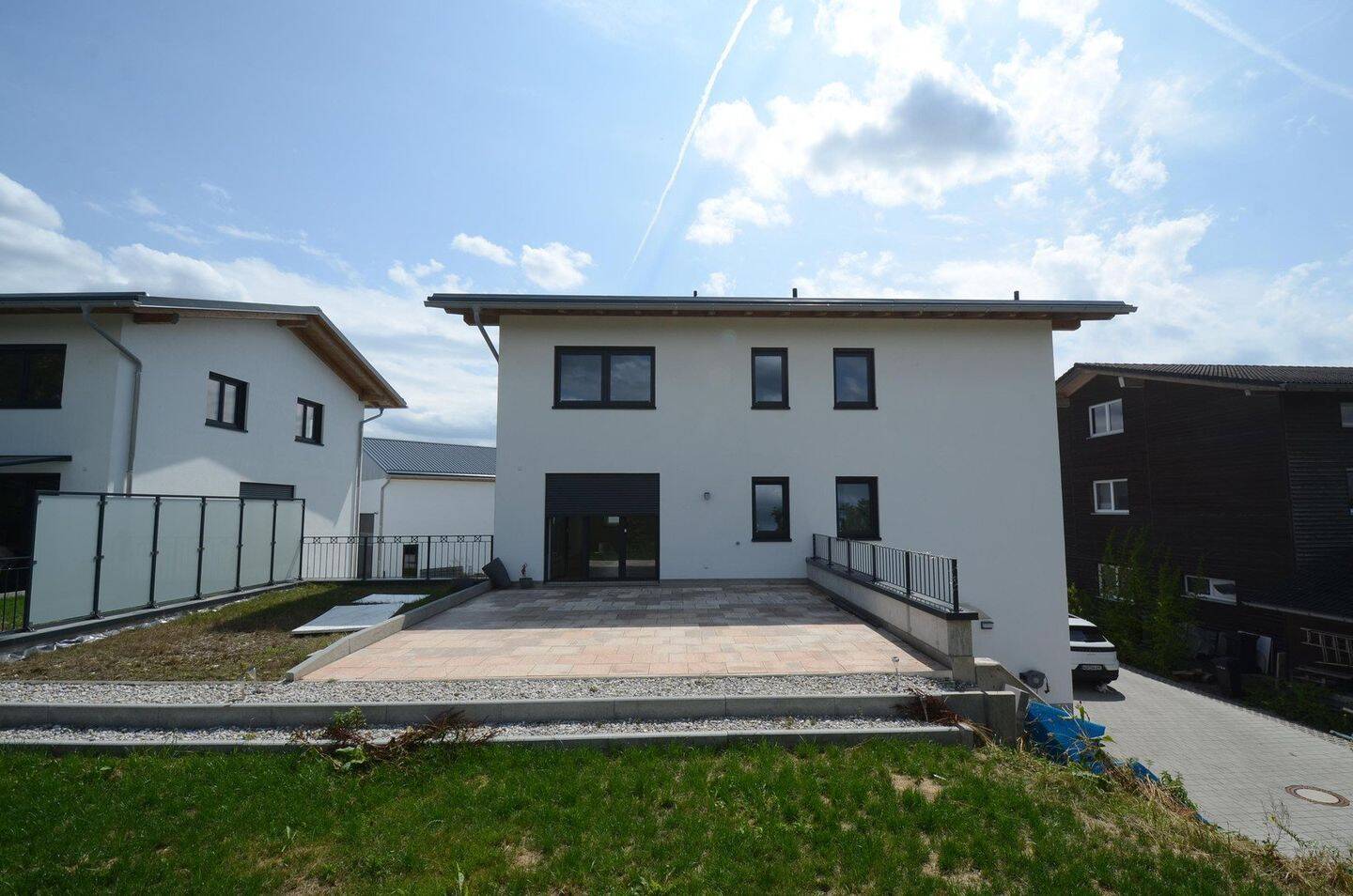 Wohnen und Arbeiten in einem Haus in ruhiger Lage – Geretsried – Vorschaubild 2