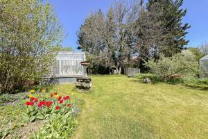 Attraktive Kapitalanlage mit zwei Wohneinheiten und zwei getrennten Gartenbereichen! – 81549 München – Vorschaubild 4