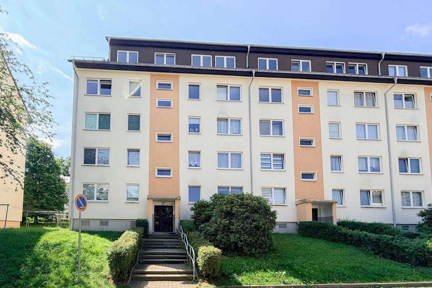 *Modernisiert & bezugsfrei* Wohnung mit EBK & SP – Chemnitz – Vorschaubild 2