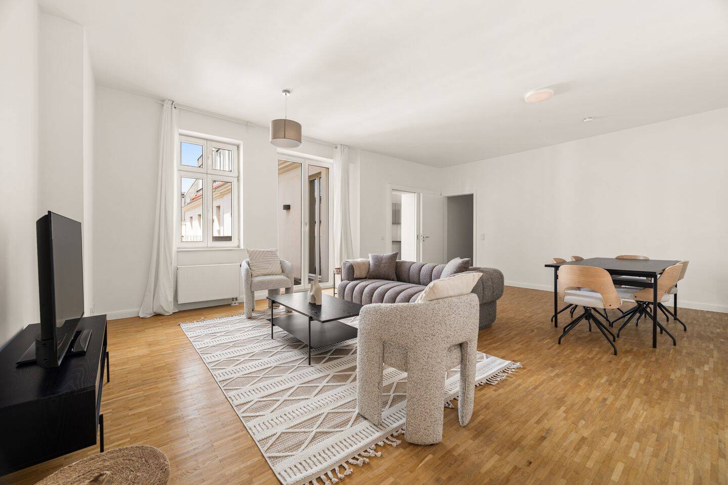 Wunderschöne 3-Zimmer Wohnung in Mitte - voll möbliert – Berlin – Bild 1 von 9