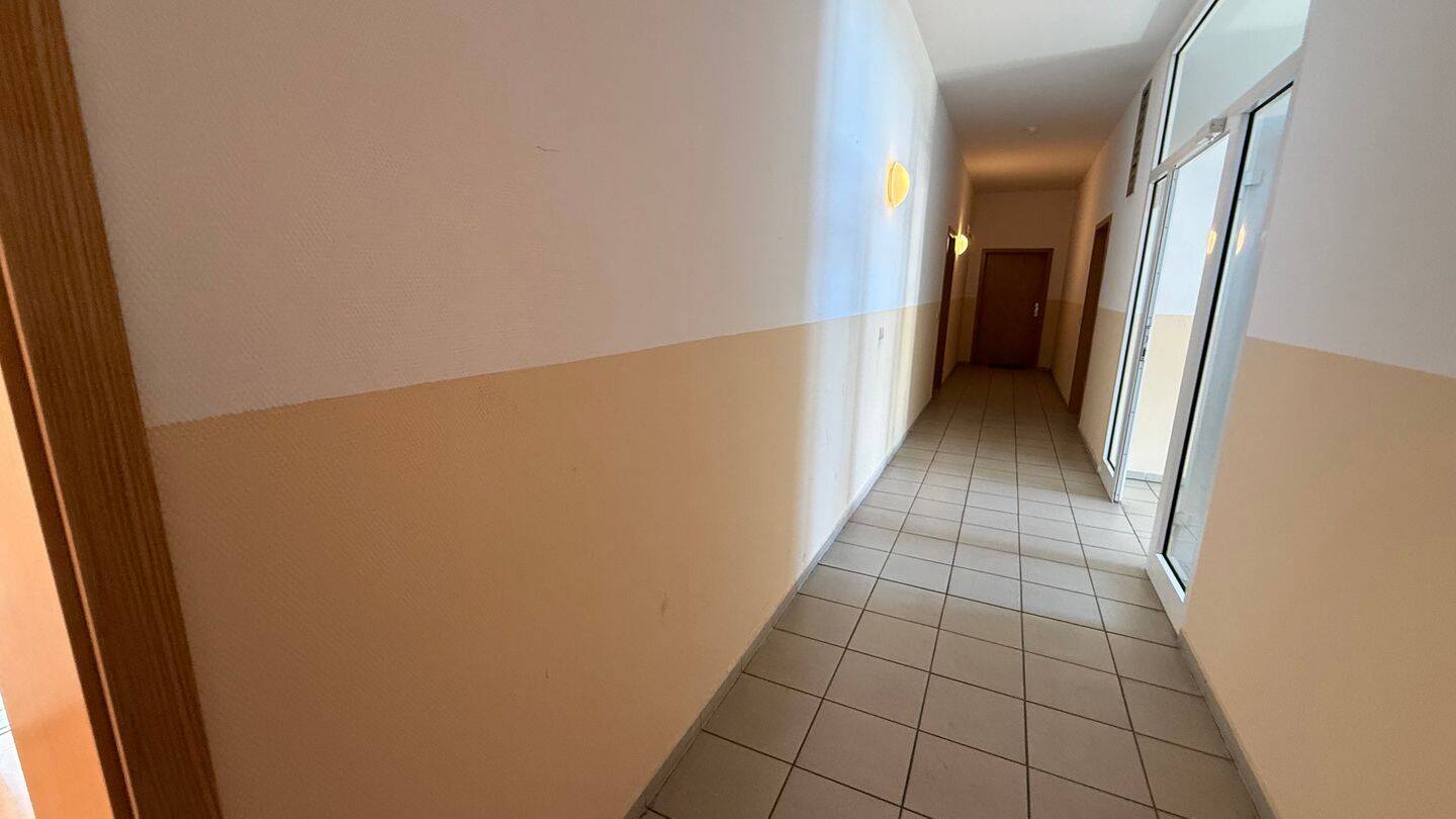 3. OG / Bad mit Dusche + Fenster / EBK inklusive !! – Chemnitz – Vorschaubild 9