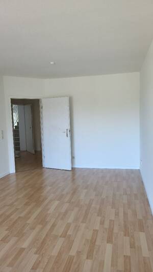 Helle 2-Raum-Wohnung mit Balkon am Stadtrand – 99099 Erfurt – Vorschaubild 2