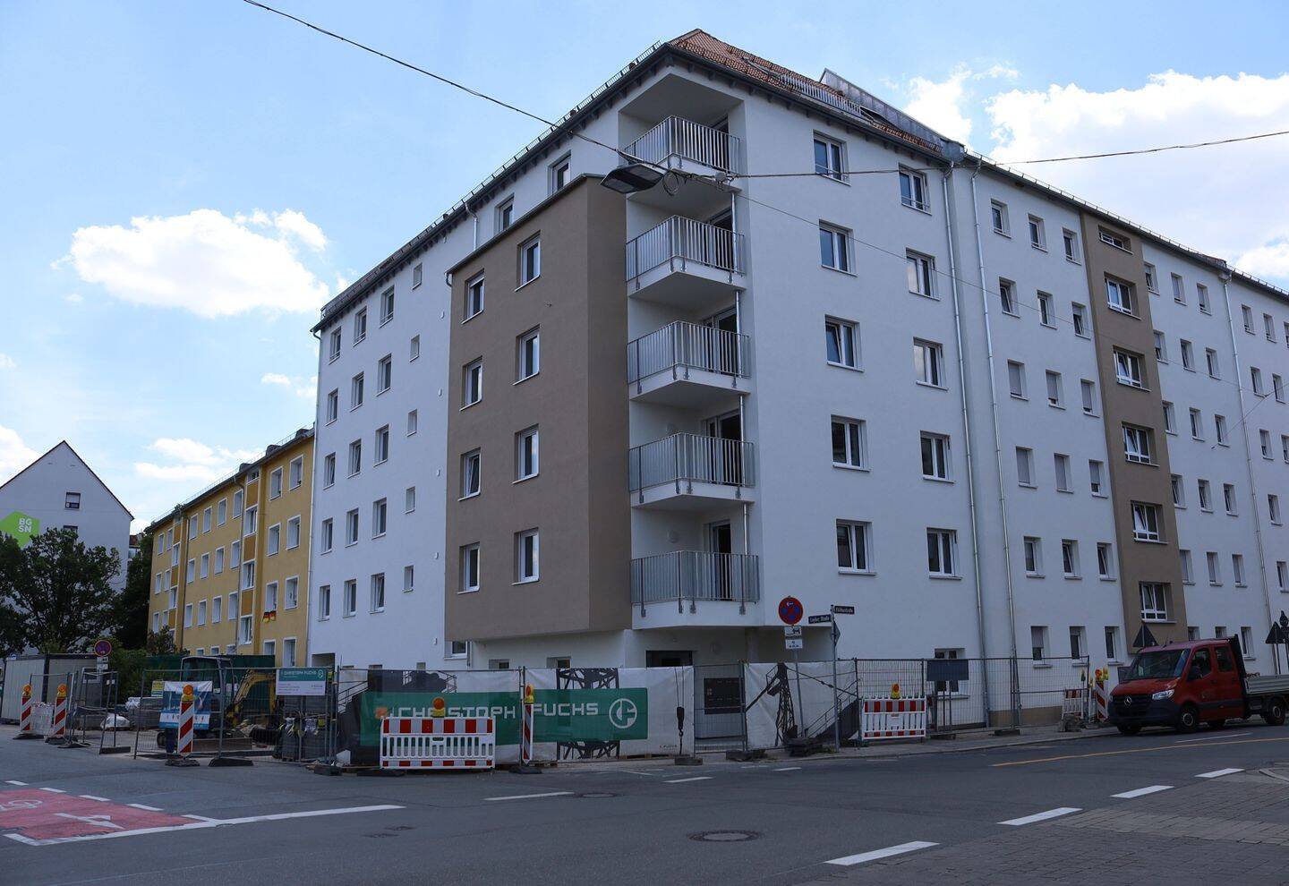 *NEUBAU* Exklusive 3-Zimmer-Erdgeschosswohnung mit Terrasse und Aufzug in 90763 Fürth