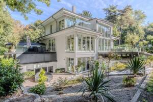 Repräsentative Design-Villa mit absoluter Privatsphäre in Blankenese – 22587 Hamburg – Vorschaubild 1