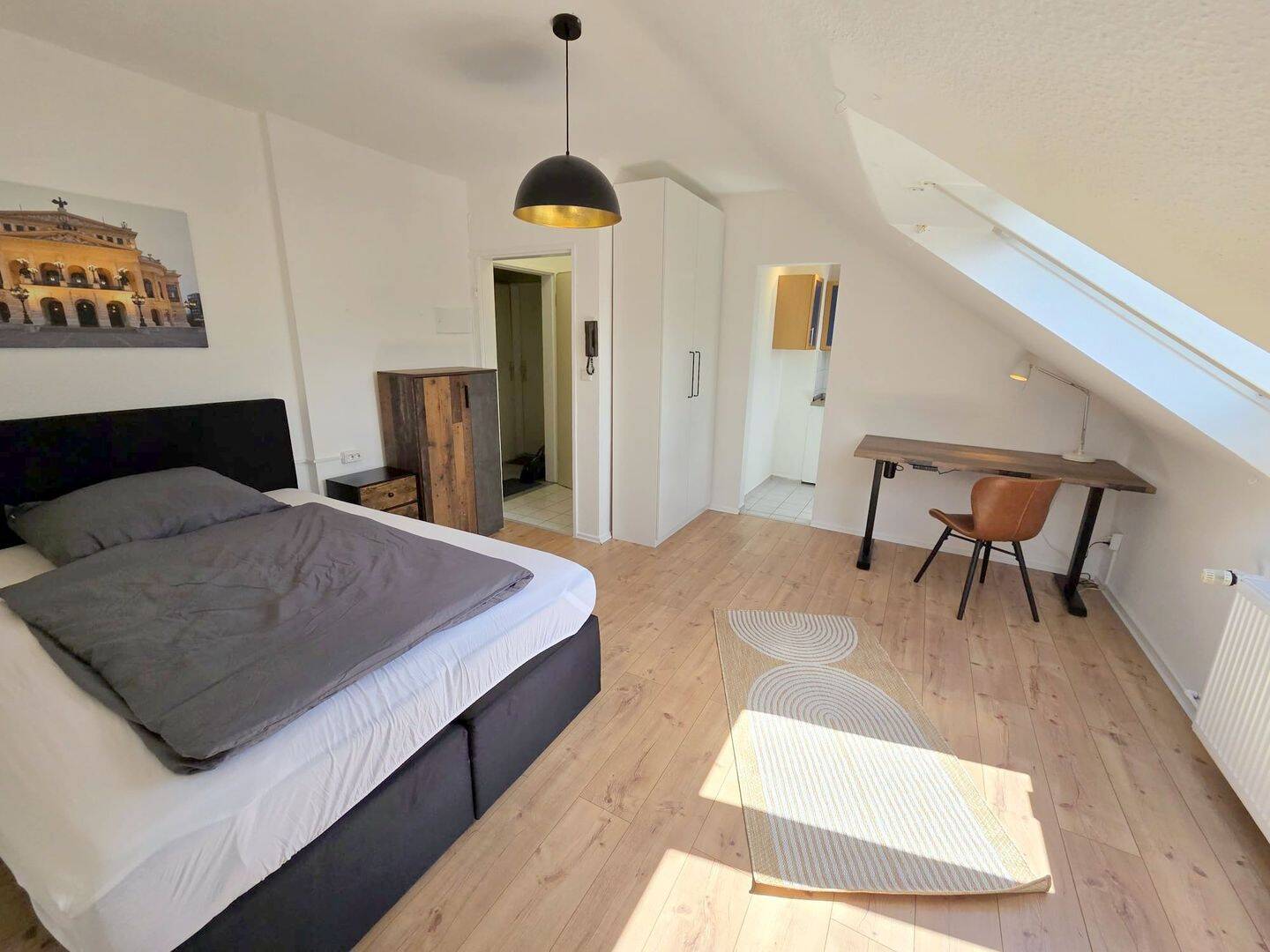 Ab sofort- sonniges und zentrales 1-Zimmer-Apartment - top Lage der Bergerstraße – Frankfurt am Main – Vorschaubild 3
