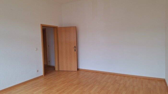 Zentral wohnen zum fairen Preis - 3-Raumwohnung mit Tageslichtbad – Chemnitz – Vorschaubild 9