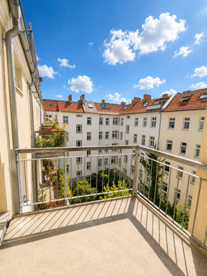Top-Lage: Samariterviertel 2-Zimmer-Altbauwohnung aus der Gründerzeit im Herzen von Friedrichshain m – 10247 Berlin – Vorschaubild 2