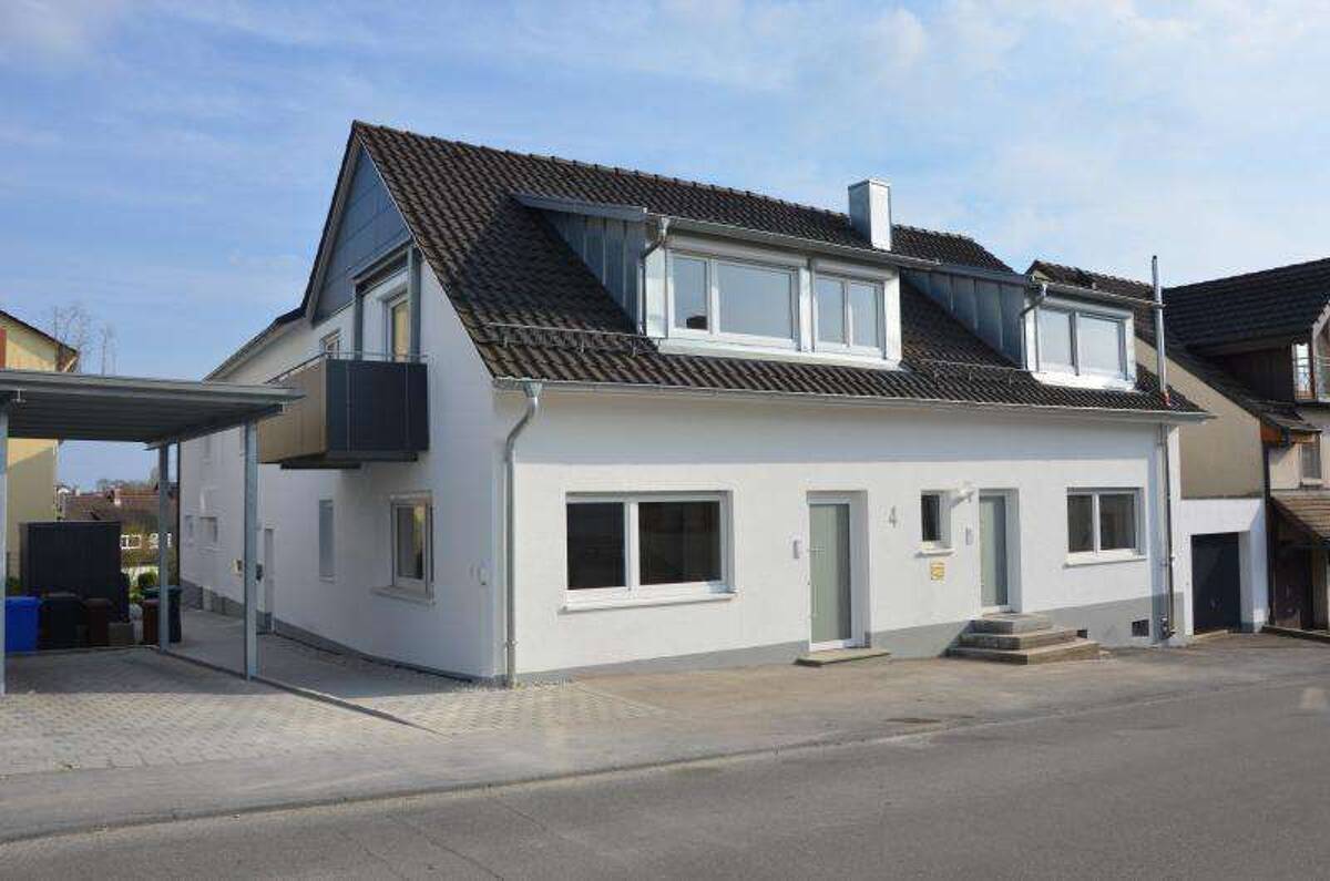 Helle 3-Zimmer-Wohnung mit Balkon Südausrichtung/Zentrum/Teilseesicht – 78476 Allensbach – Bild 1 von 4