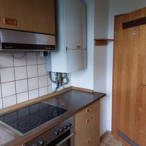 3-Zi.-Wohnung im 1. OG eines 3-Familienhauses - aus dem Dornröschenschlaf zum neuen Zuhause – 74074 Heilbronn – Vorschaubild 4