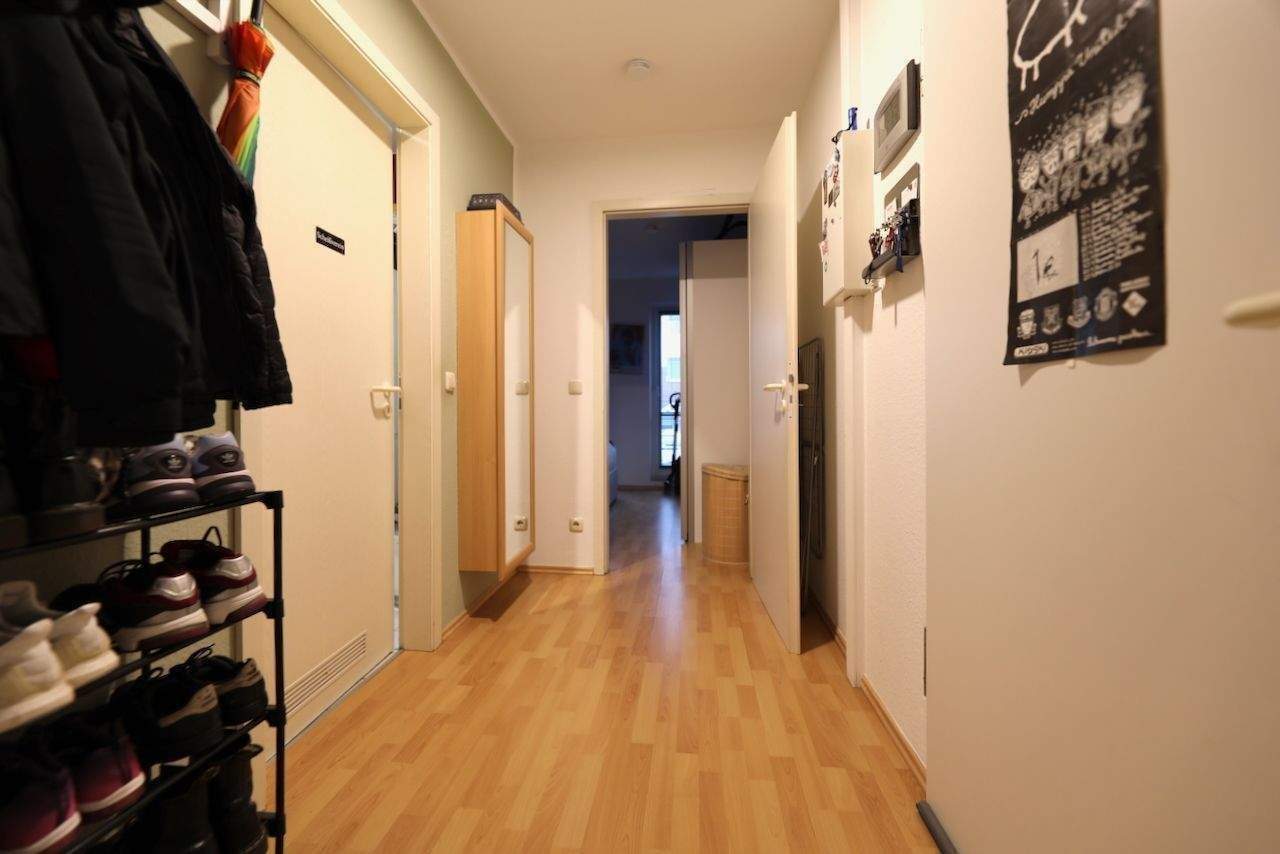 PRAKTISCHES ERDGESCHOSS - MIT GARTENANTEIL & PKW-STELLPLATZ - ZUR ZEIT VERMIETET – Berlin – Vorschaubild 2